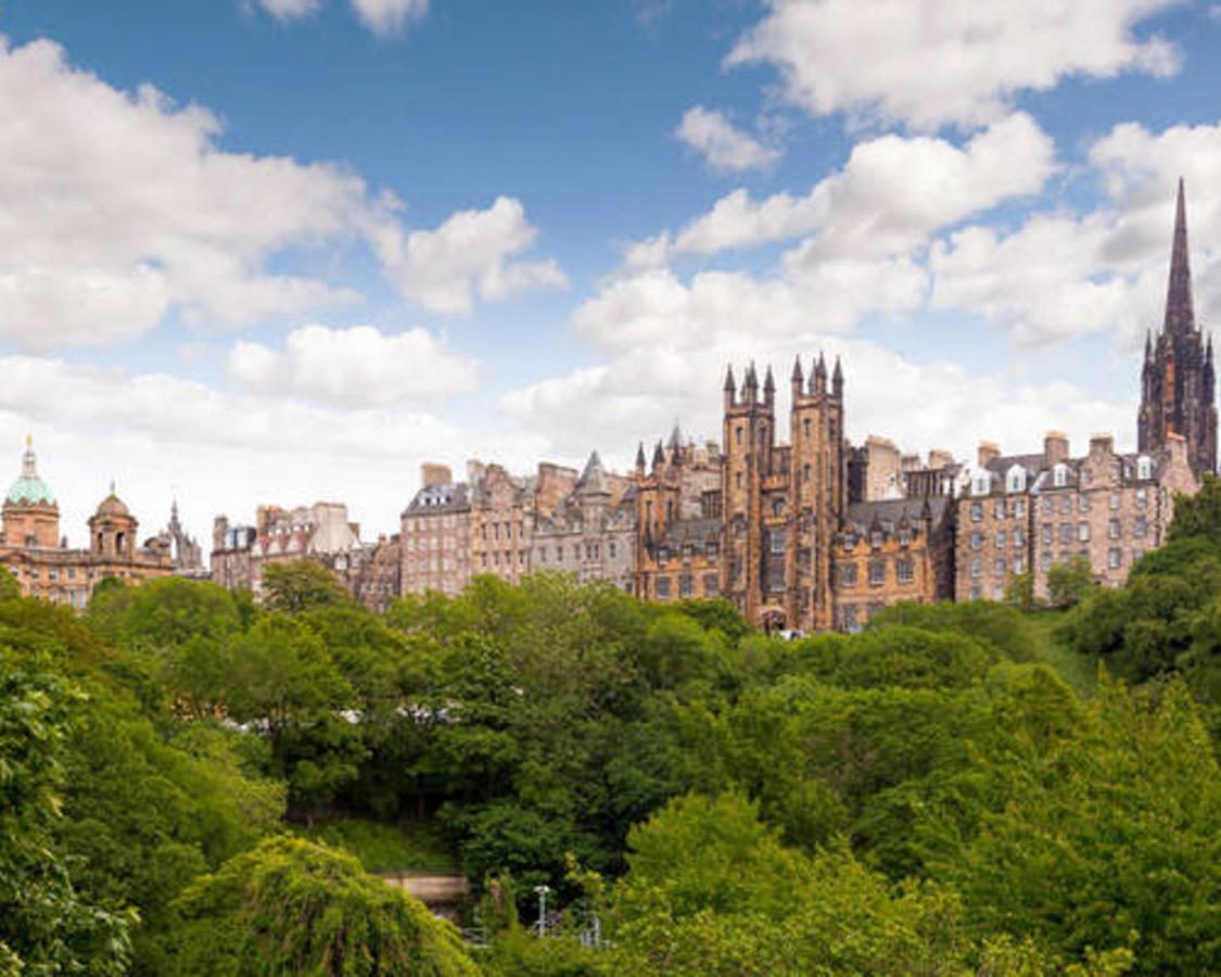 Apartament Gorgeous Studio At The Heart Of Edinburgh Old Town Zewnętrze zdjęcie